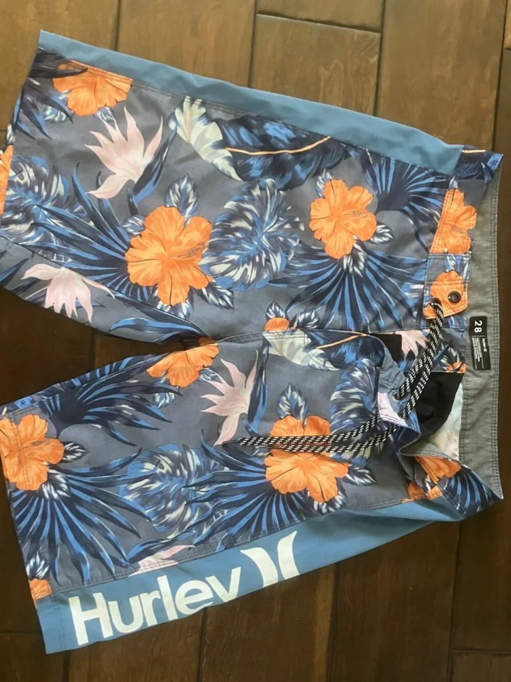 Hurley Tropical Hibiscus Board Shorts - Men's Size 28 - Used in Good Condition